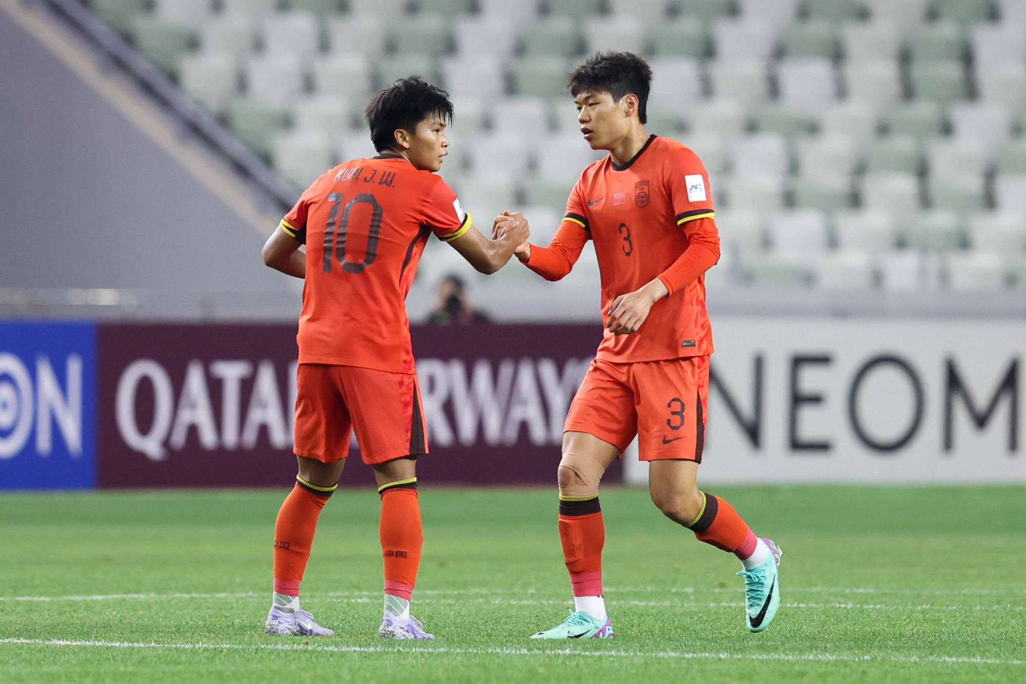 爱游戏app下载-沙特阿拉伯球队客场惊险力克对手稳居联赛榜首的简单介绍