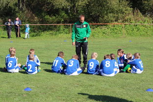 爱游戏体育直播-利物浦主帅战术布置细致，力争半决赛全胜