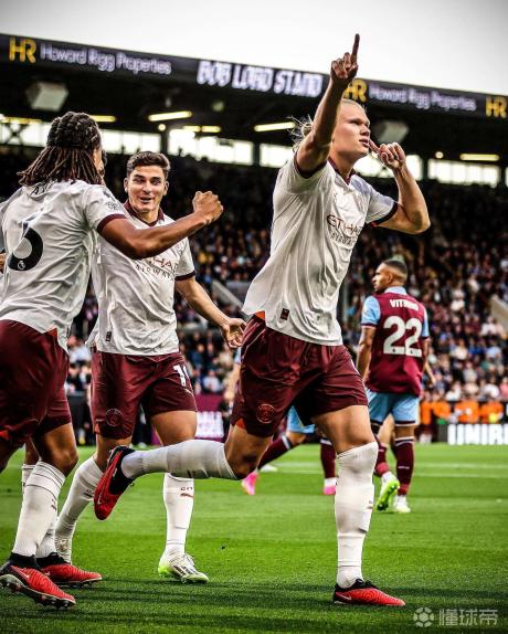 包含伯恩利对决尤文图斯,抢分关键一役的词条 包含伯恩利对决尤文图斯,抢分关键一役的词条