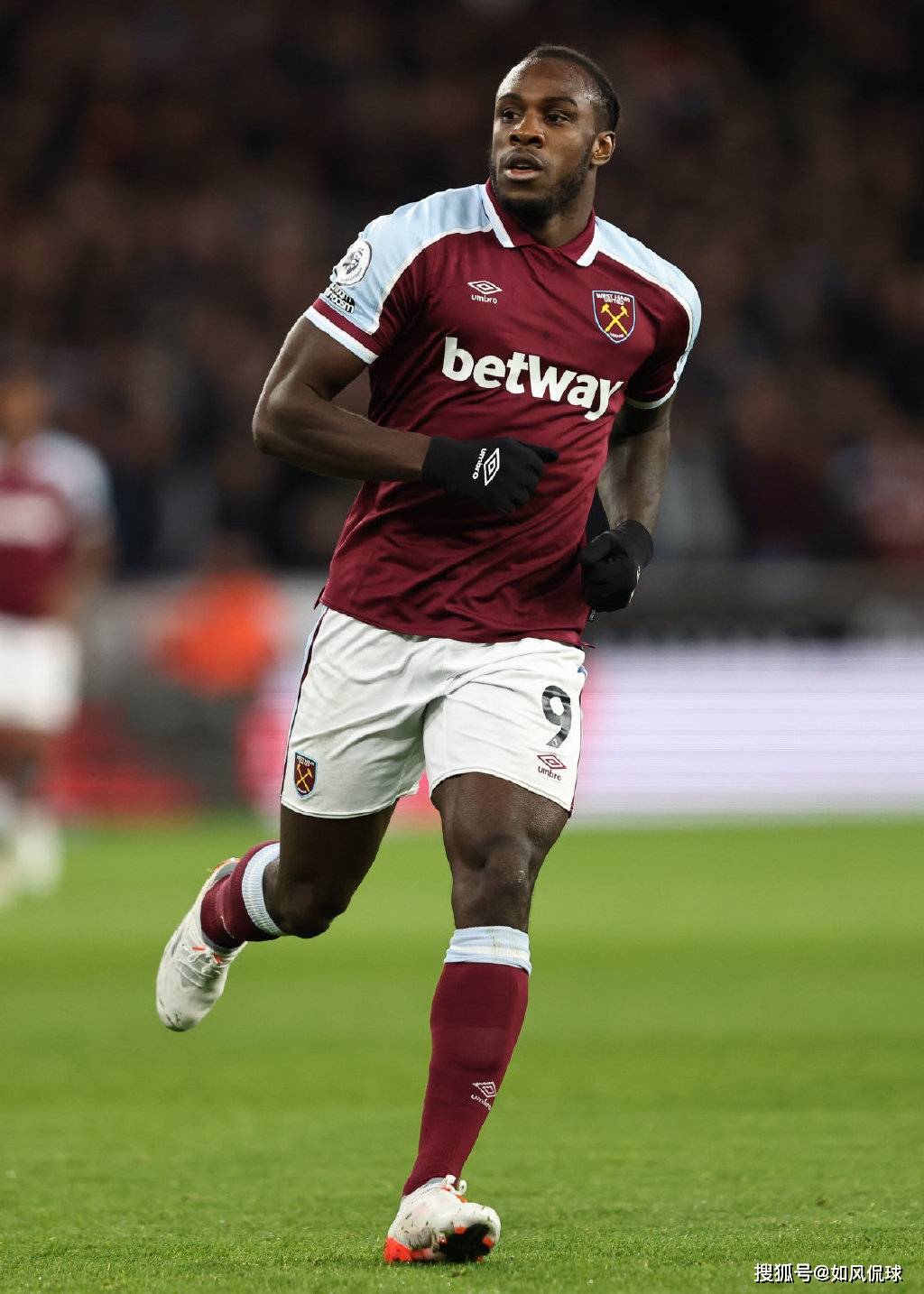 法兰克福队客场战胜劲旅,取得关键胜利的简单介绍 法兰克福队客场战胜劲旅,取得关键胜利的简单介绍