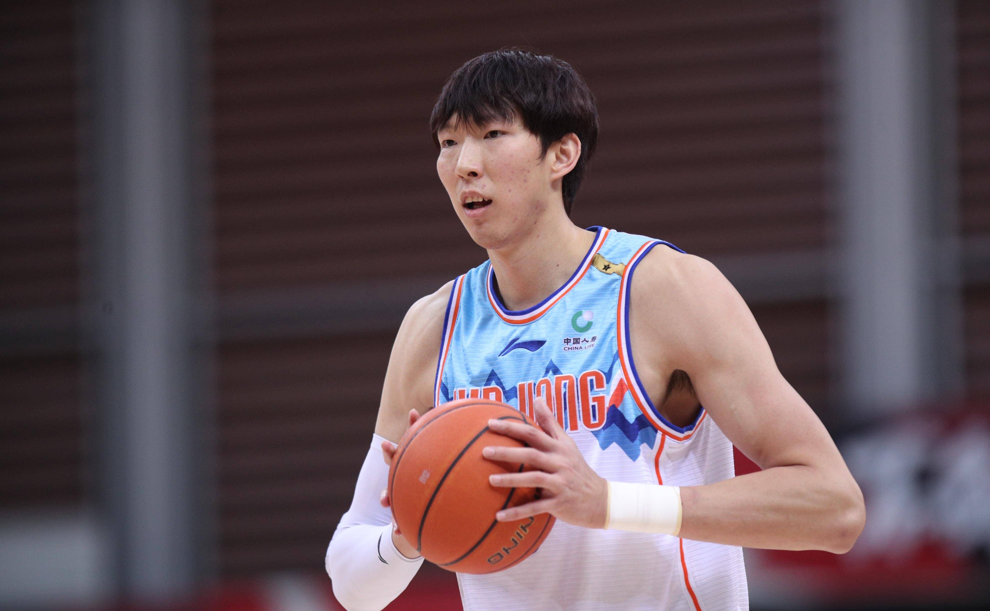 爱游戏在线登录-周琦在比赛中创造新纪录，成为CBA历史上得分最高球员的简单介绍
