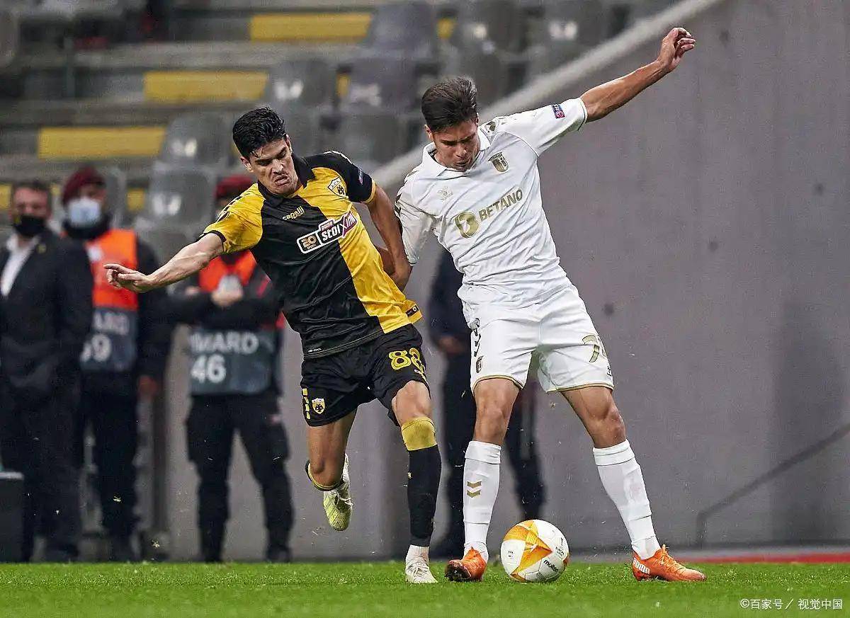 爱游戏体育链接-巴伦西亚客场战胜实力强队，引发热议