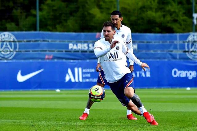 爱游戏官网网页版入口-梅西在法甲联赛首秀大放异彩